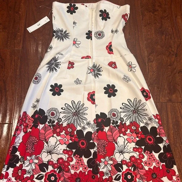 Teeze Me bold floral strapless White/black/red/pink artsy mini Dress size 3 - Picture 3 of 3